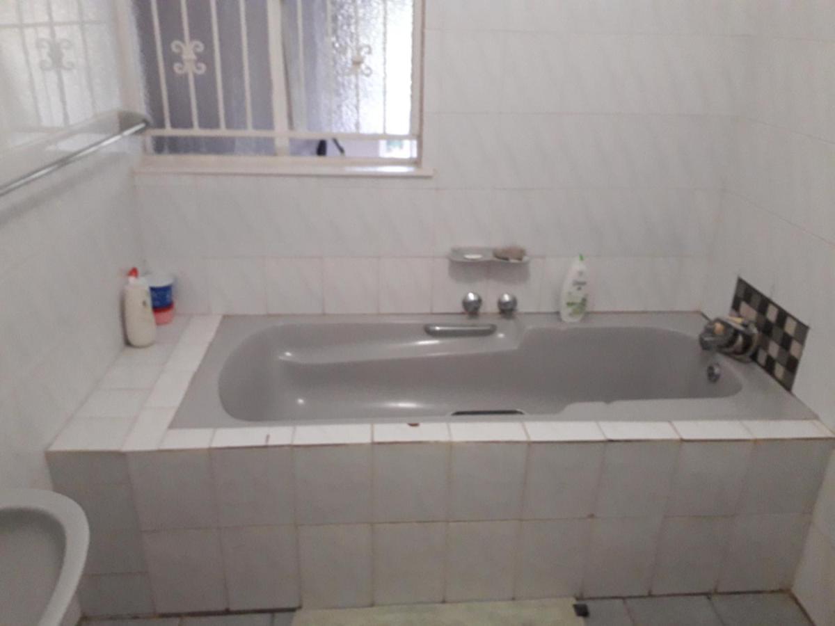 Pentagon Guesthouse Bloemfontein Zewnętrze zdjęcie