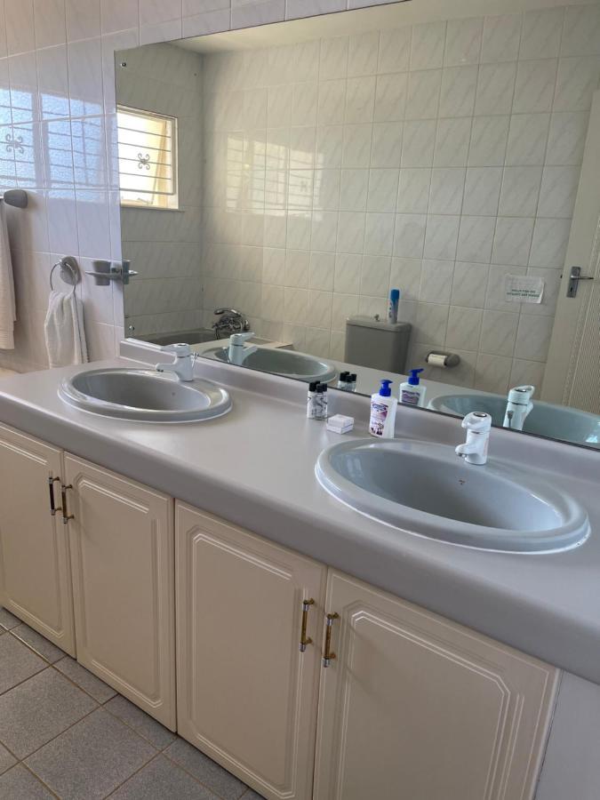 Pentagon Guesthouse Bloemfontein Zewnętrze zdjęcie