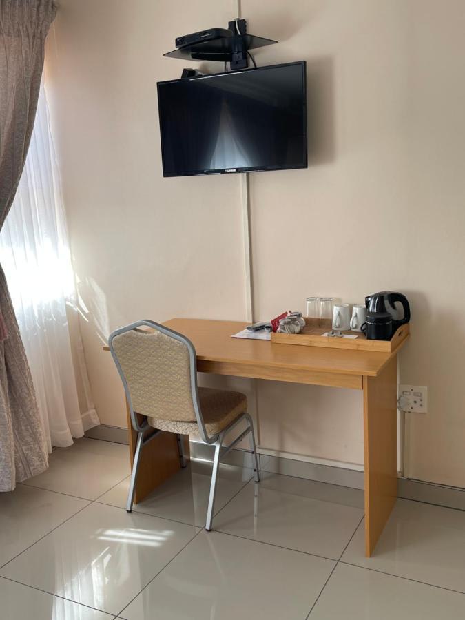 Pentagon Guesthouse Bloemfontein Zewnętrze zdjęcie