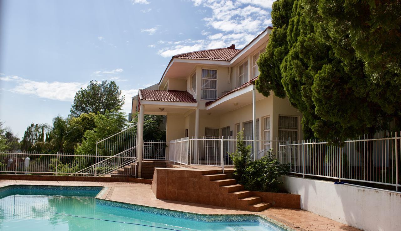 Pentagon Guesthouse Bloemfontein Zewnętrze zdjęcie