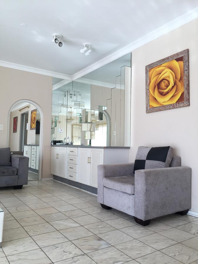 Pentagon Guesthouse Bloemfontein Zewnętrze zdjęcie